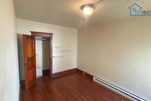 Large & Spacious  2 bedroom Apartment  duplex  two levels